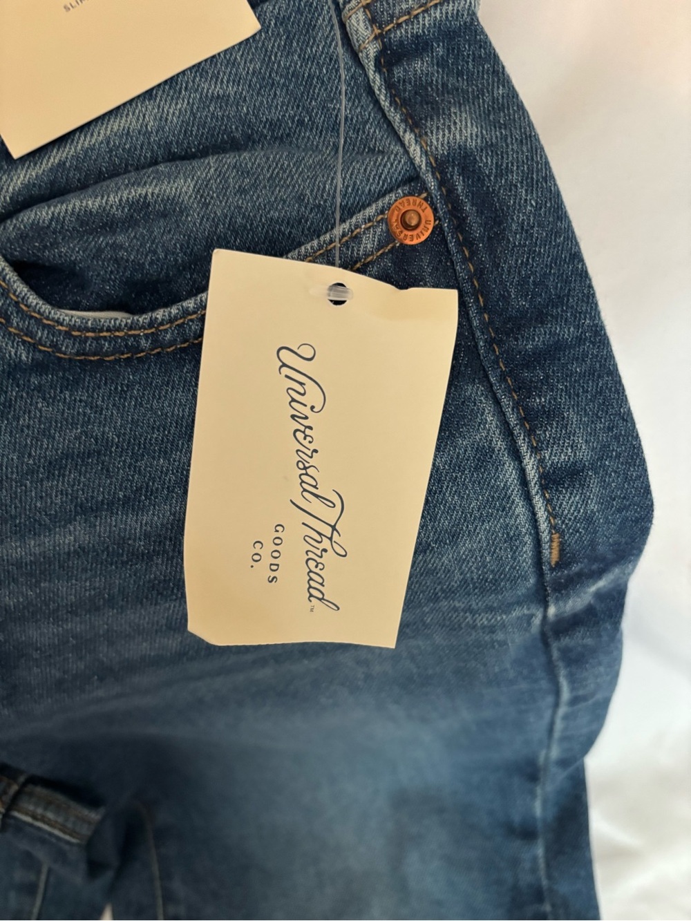 Universal Thread Women's Slim Jeans in Medium Blue Wash - Picture 5 of 7